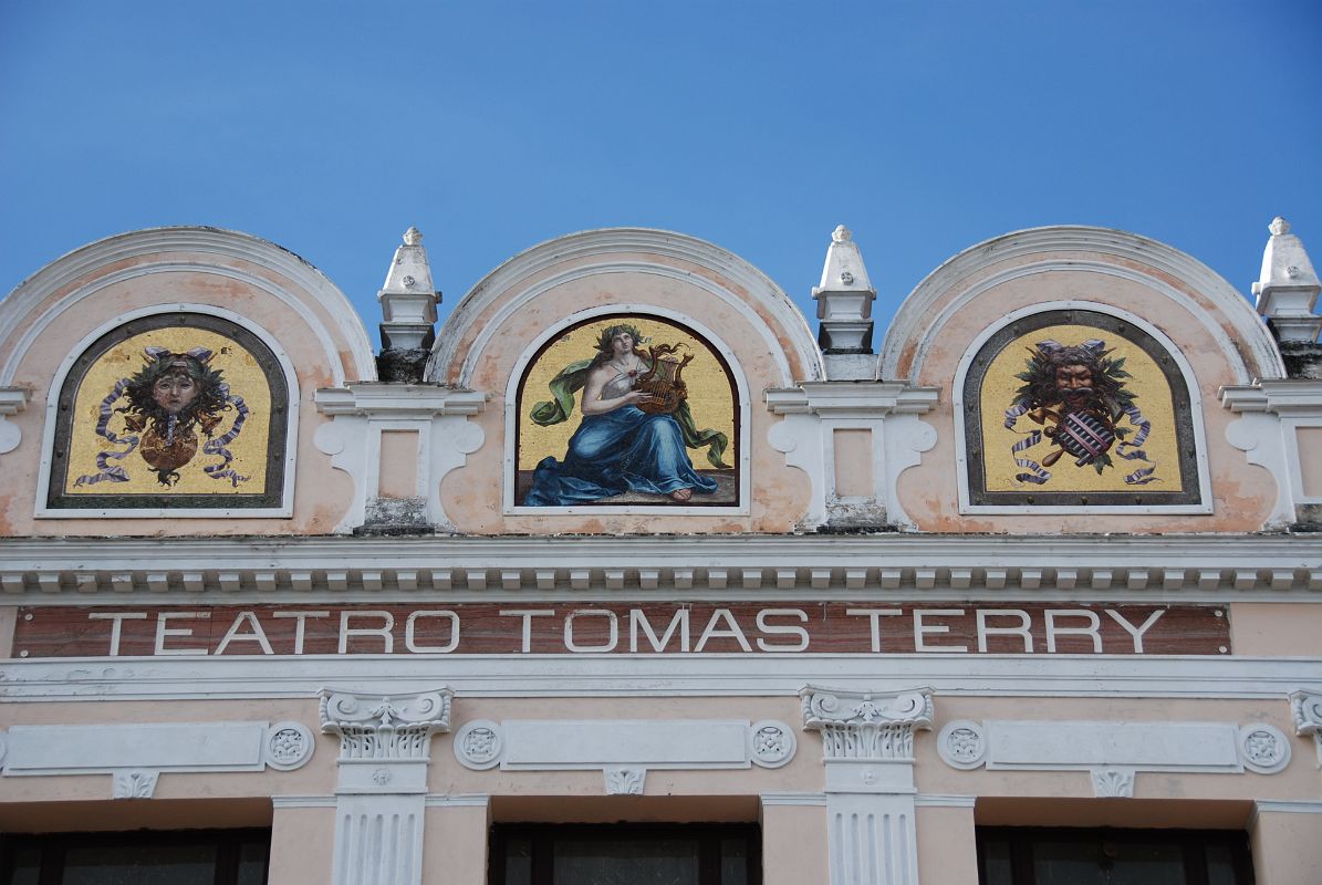 38 Cuba - Cienfuegos - Parque Jose Marti - Teatro Tomas Terry Gold Murals Close Up